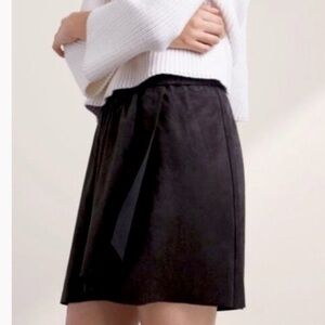 Aritzia Wilfred Free  Nescher Faux Suede Skirt in Black Sz Small
